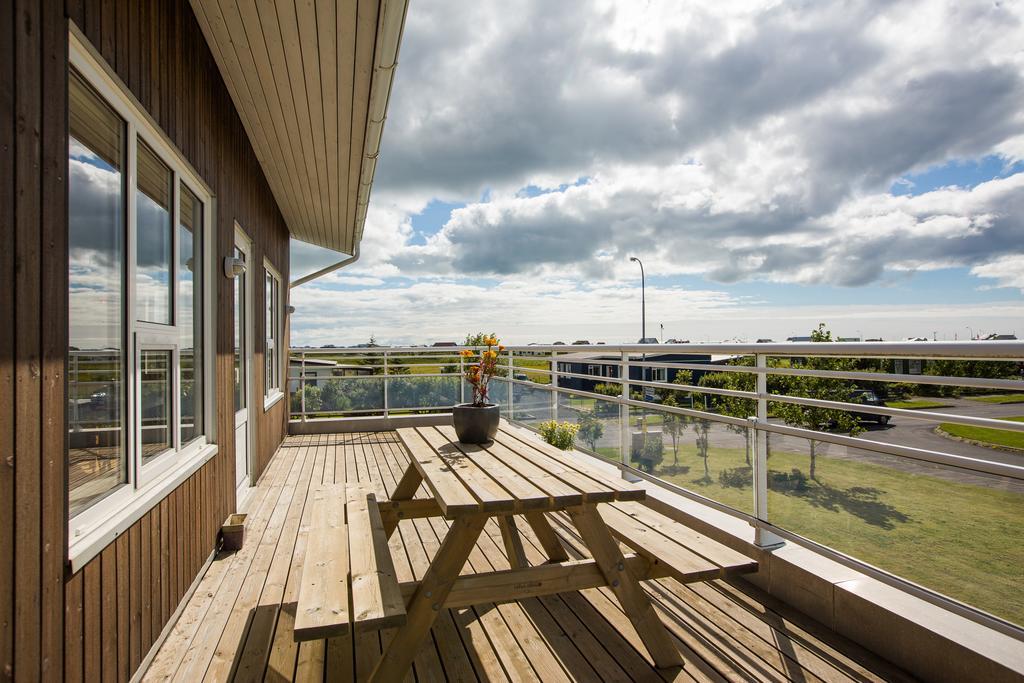 Kvoeldstjarnan Gistiheimili Hotel Stokkseyri Exterior photo